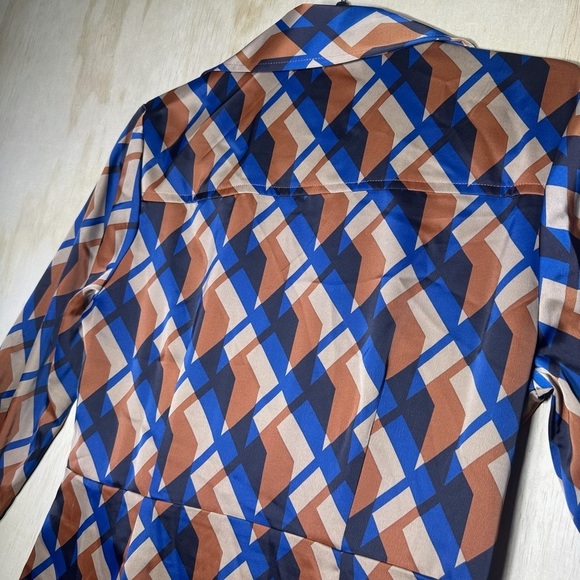 Banana Republic Long Sleeve Dress Satin Wrap Mini Dress Size 6 NWT - Picture 13 of 15